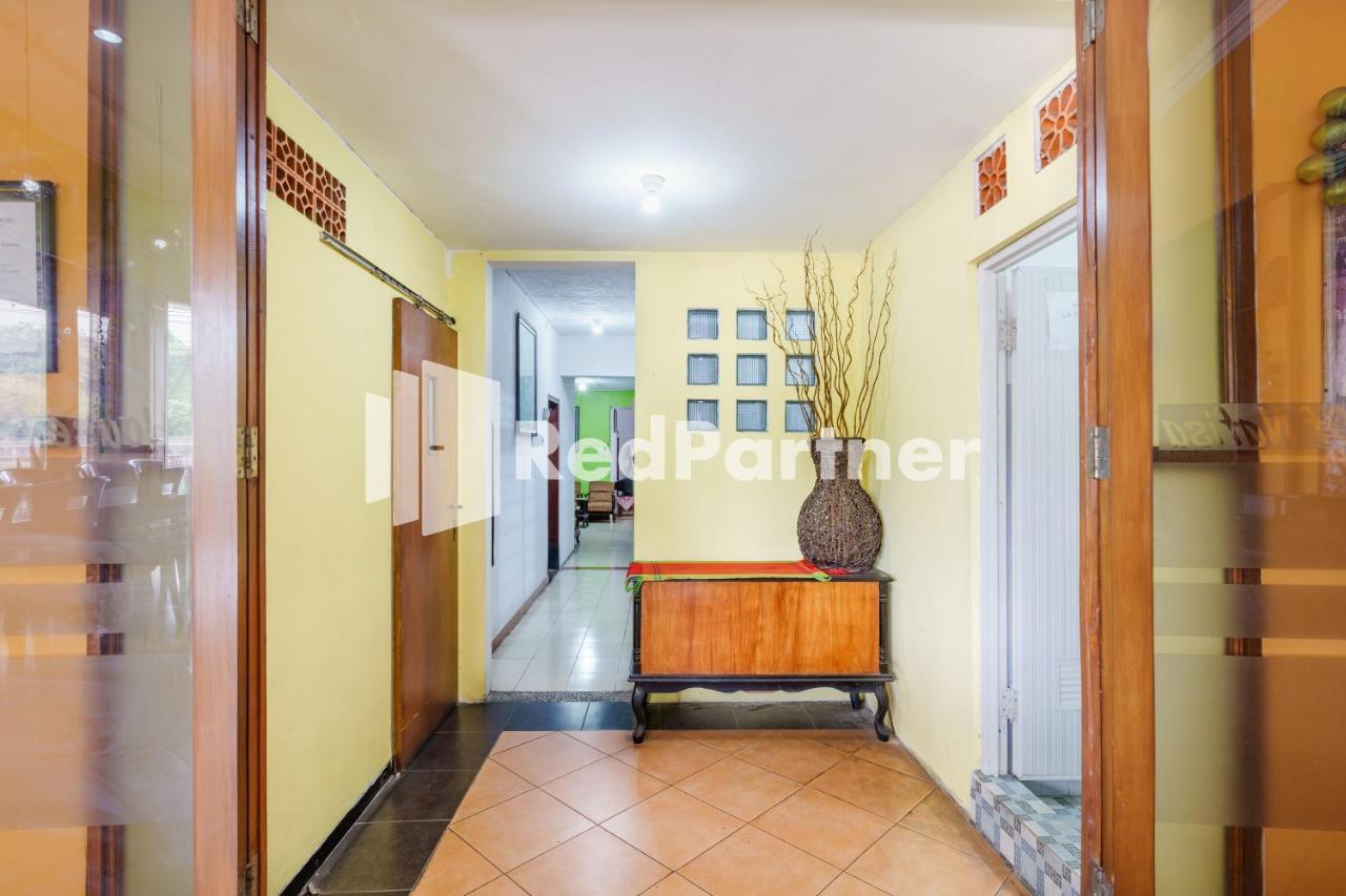 Nafisa Homestay Syariah Near Jatim Park 3 Batu Mitra Reddoorz مالانغ المظهر الخارجي الصورة