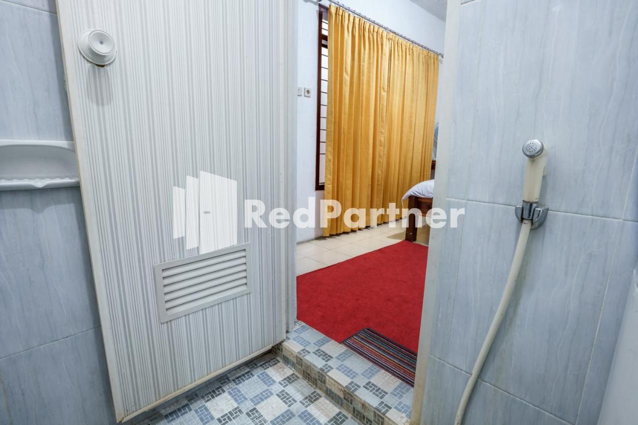 Nafisa Homestay Syariah Near Jatim Park 3 Batu Mitra Reddoorz مالانغ المظهر الخارجي الصورة