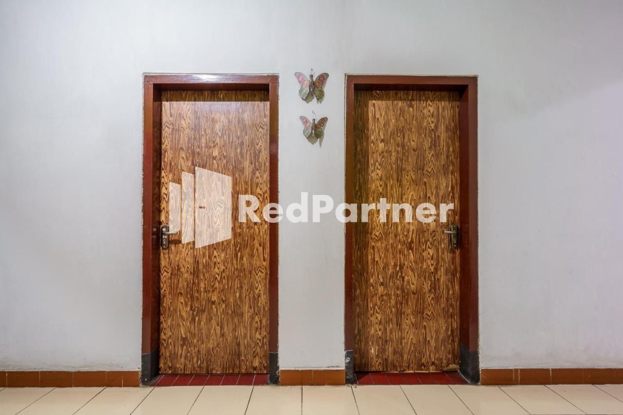 Nafisa Homestay Syariah Near Jatim Park 3 Batu Mitra Reddoorz مالانغ المظهر الخارجي الصورة