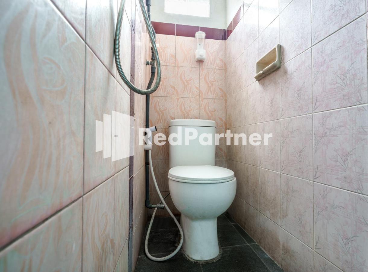 Nafisa Homestay Syariah Near Jatim Park 3 Batu Mitra Reddoorz مالانغ المظهر الخارجي الصورة