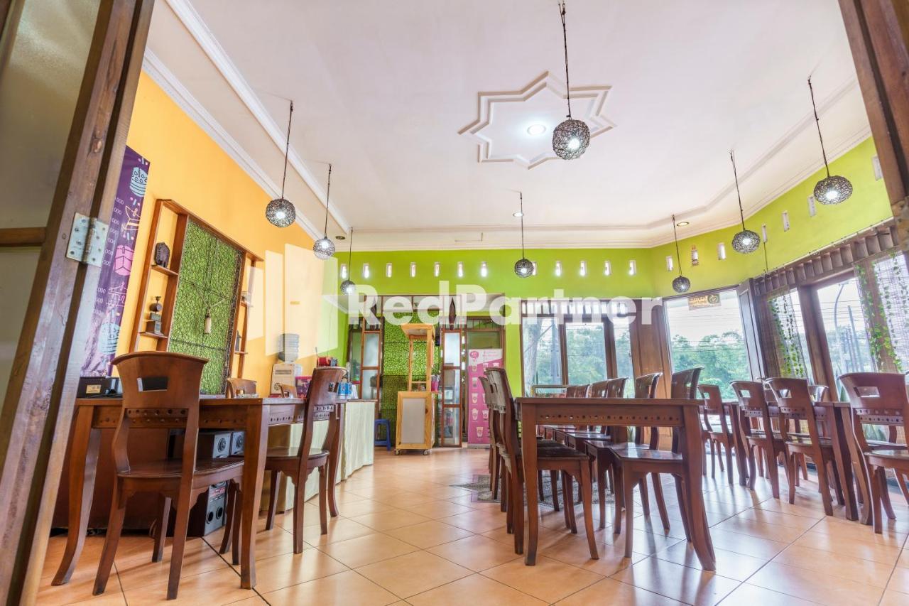 Nafisa Homestay Syariah Near Jatim Park 3 Batu Mitra Reddoorz مالانغ المظهر الخارجي الصورة